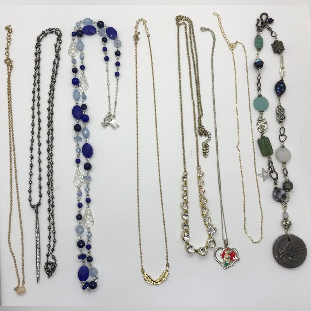 Lot Of 8 Chain Necklaces Mermaid, Feathers Gold Tone Silver Tone